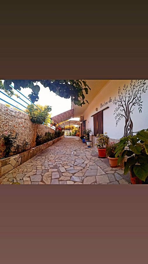 Olive Tree Villa ลีเกีย ภายนอก รูปภาพ
