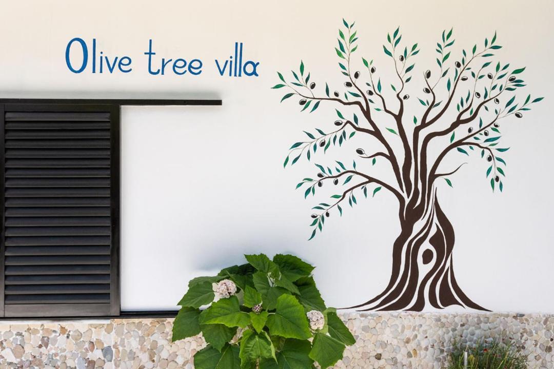 Olive Tree Villa ลีเกีย ภายนอก รูปภาพ