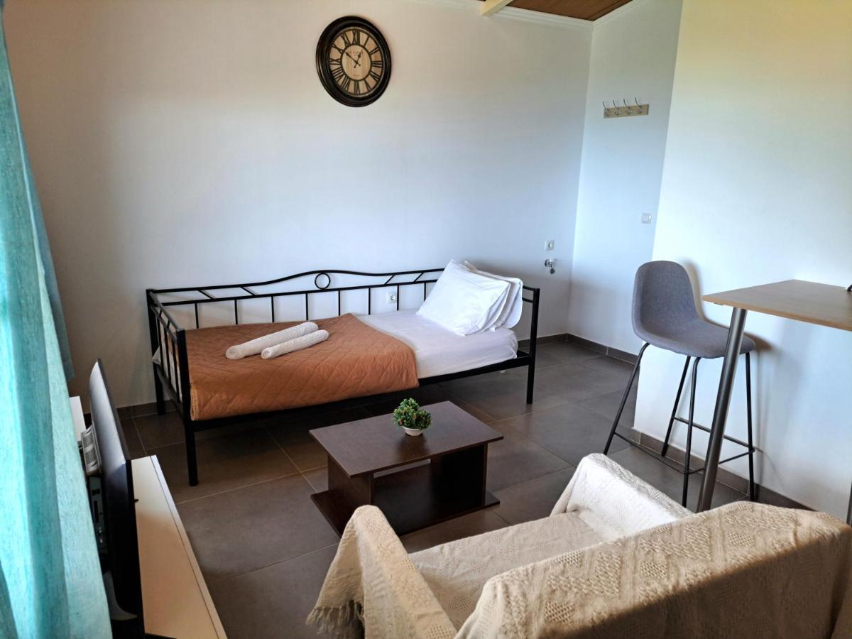 Olive Tree Villa ลีเกีย ภายนอก รูปภาพ
